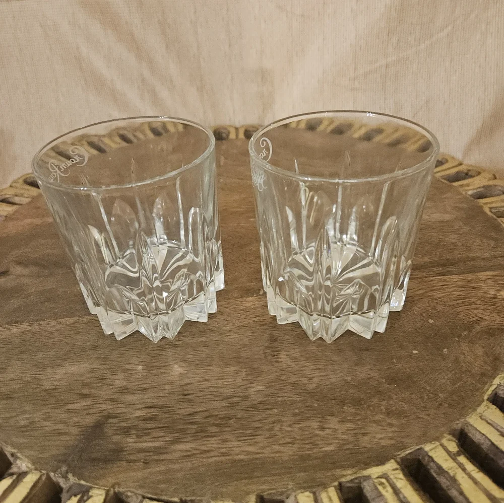 Crown Royal Italian star crystal tumblers set of 2. Like new. Crown Whiskey logo - Picture 4 of 13